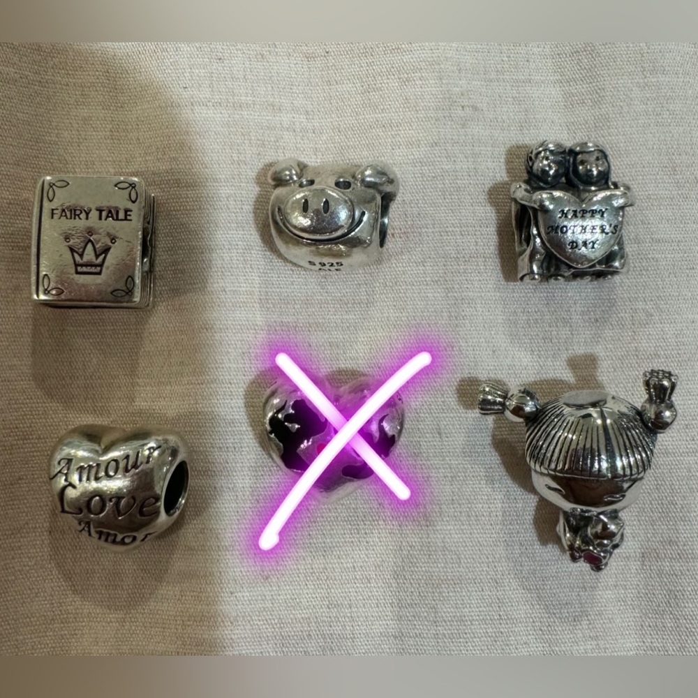 PANDORA CHARMS